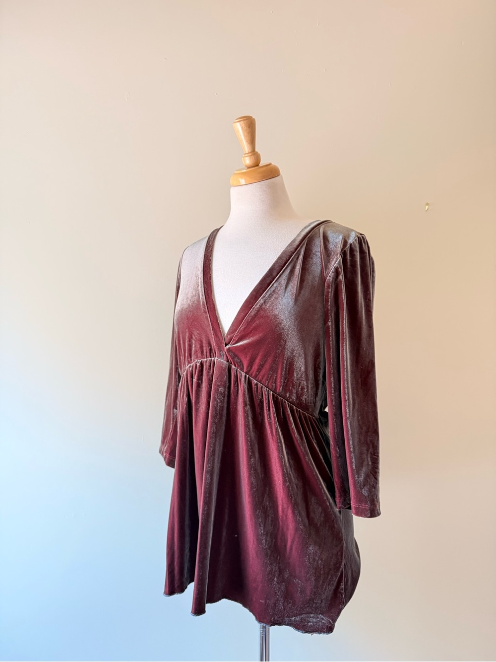 Vintage Y2K Burgundy Iridescent Velvet Empire Waist Babydoll Top